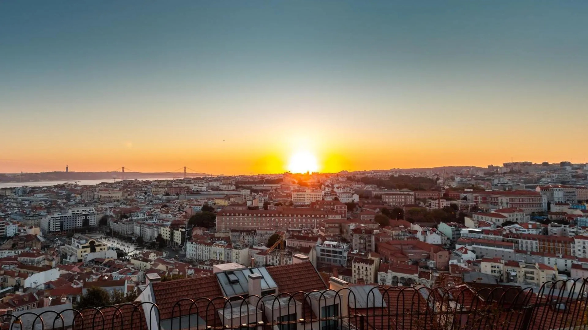 Saudade Alfama Duplex Apartment Lisbon